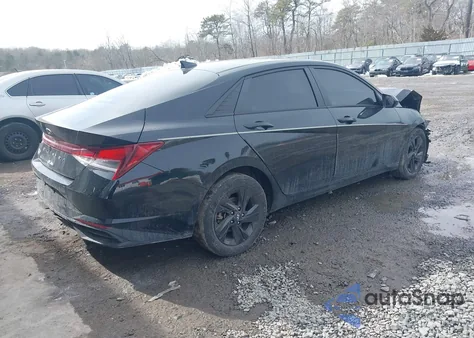 2022 Hyundai Elantra Sel z USA, uszkodzony, nr VIN KMHLM4AG4NU314993